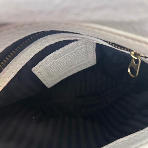 **VINTAGE Coach Purse - Picture 4 of 9